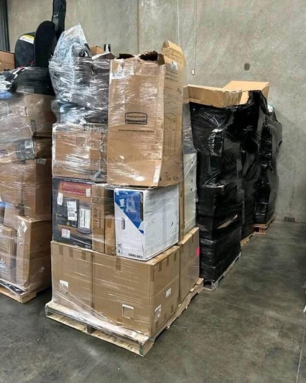 FB_IMG_1751376408689 Amazon pallets